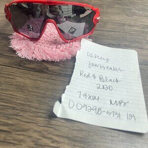 RARE 2020 Oakley Sunglasses - BRAND NEW